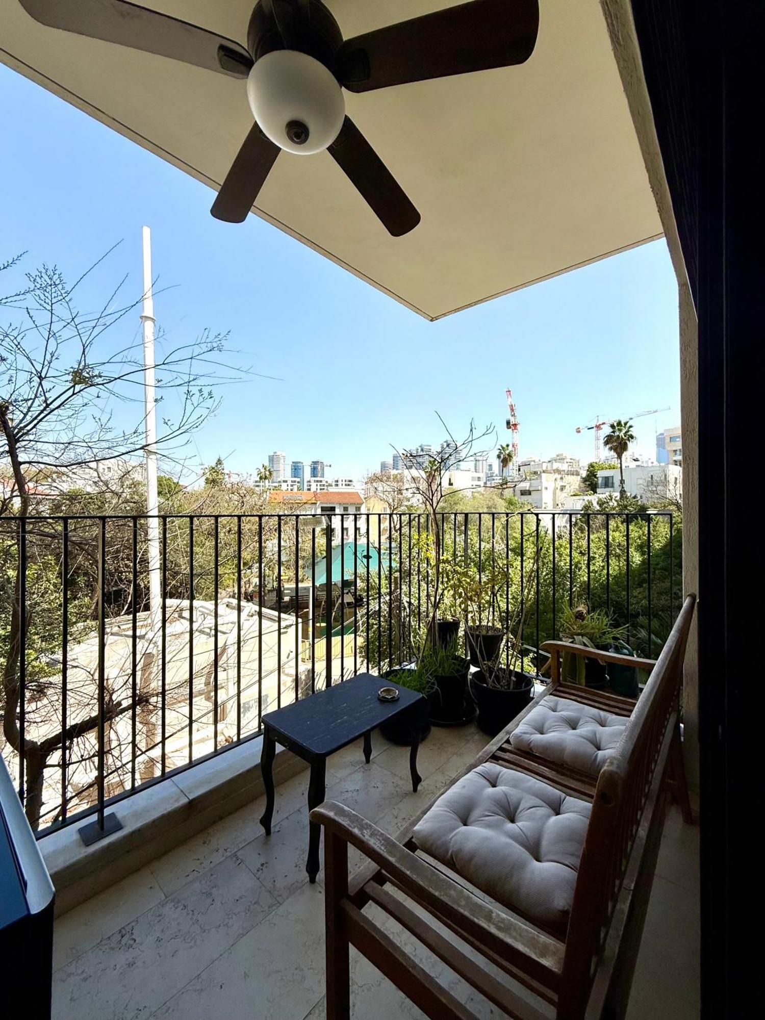 Lovely 1-bedroom In The Location Tel Aviv